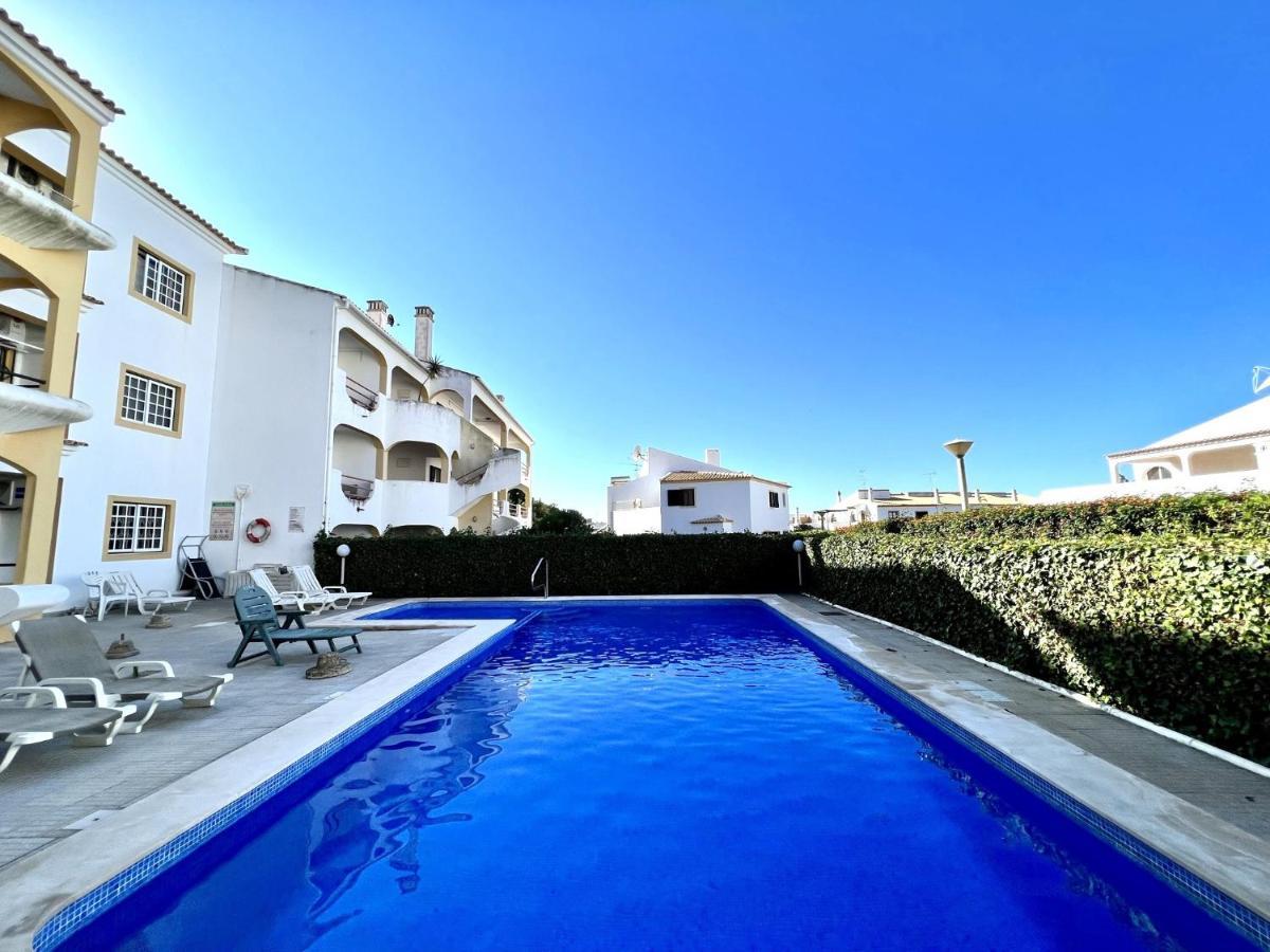 Quarteira Classic 1 With Pool By Homing Extérieur photo