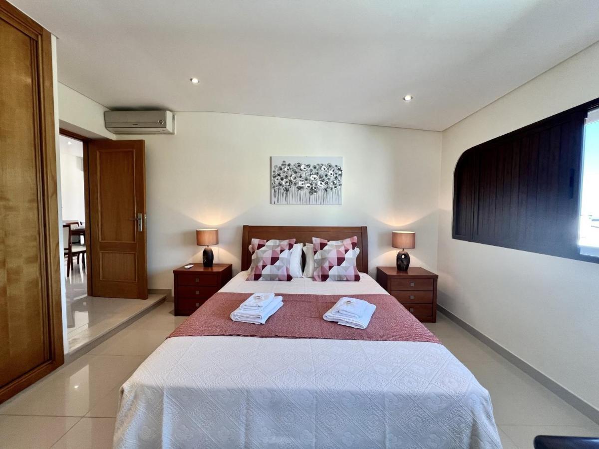 Quarteira Classic 1 With Pool By Homing Extérieur photo